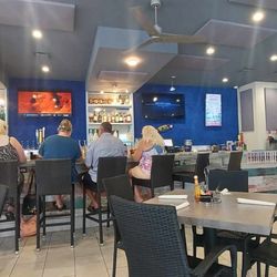 La Ola Surfside Restaurant - Dinning Area