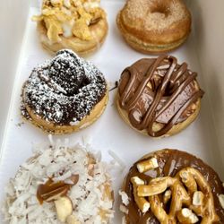 Main Spot Nutrition - Protein mini donuts. Quite delicious! And super cute mini size.
