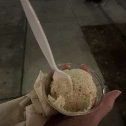 Maroons Creamery - Pistachio ice cream