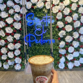 Con Azucar Cafe - Horchata latte with mazapan cold foam - Bakeries Near Me - Sacramento, California