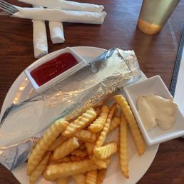 Chicken Shawarma with fries (extra crispy) Chicken Shawarma with fries (extra crispy)