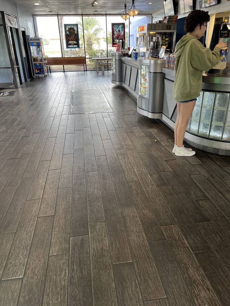 SURF CINEMAS Updated September 2024 11 Photos & 30 Reviews 4836