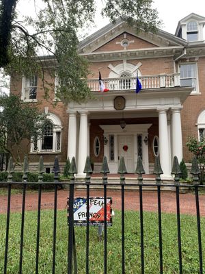 Two Chicks Walking Tours by null