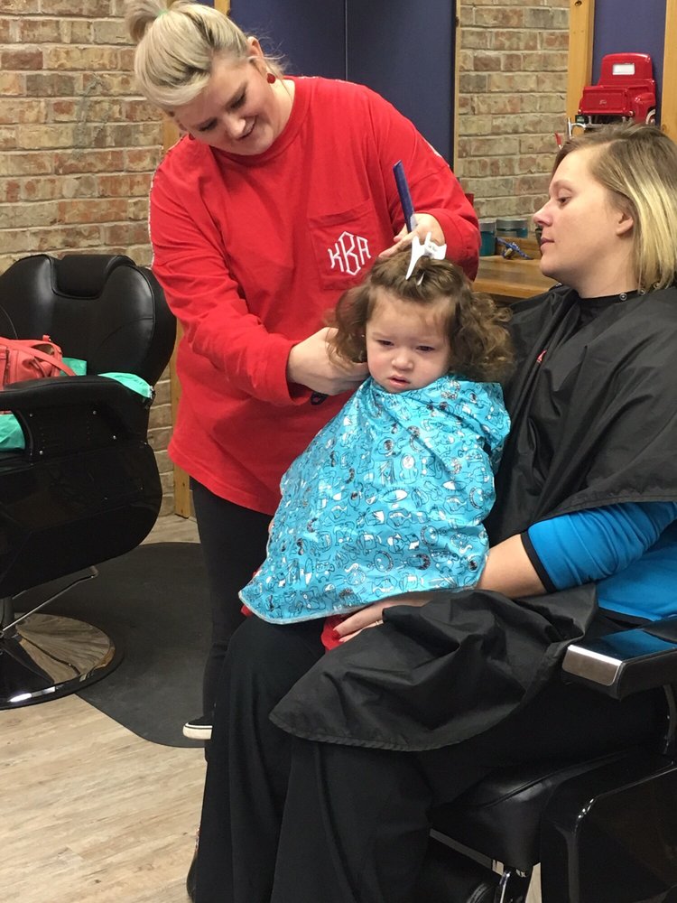 THE SHEAR & RAZOR Updated October 2024 3026 Jackson St, Alexandria