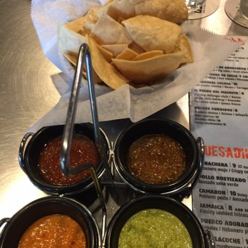 Machete Tequila + Tacos - Tasty, crunchy chips and outstanding salsa. - Mexican Near Me - Denver, Colorado