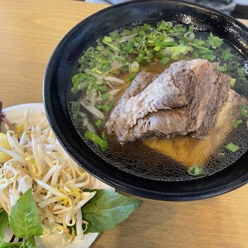 Broken Rice - Beef Rib Soup - Vietnamese Near Me - Honolulu, Hawaii Broken Rice - Beef Rib Soup - Vietnamese Near Me - Honolulu, Hawaii