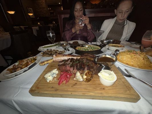 Morrie’s Steakhouse by null