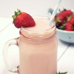 Kanab United Drug - Coral Pink Berry smoothie