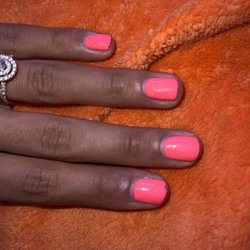 LP Nails & Spa - Can anyone tell me what color this is?!?!