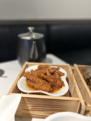 MR. DIM SUM by null