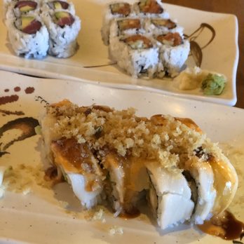 Hakuya Sushi - White Christmas roll, Tuna Avocado Roll, spicy tuna and cucumber roll - Sushi Bars Near Me - Buffalo Grove, Illinois Hakuya Sushi - White Christmas roll, Tuna Avocado Roll, spicy tuna and cucumber roll - Sushi Bars Near Me - Buffalo Grove, Illinois