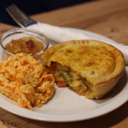 Kapai Kaffeehaus - Vegan Curry Pie