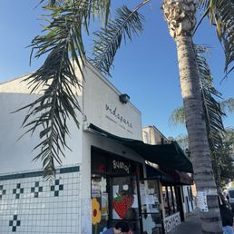 Exterior photo of Vida Pura - Los Angeles, California Exterior photo of Vida Pura - Los Angeles, California