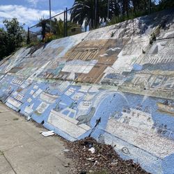 Lakeview Mural Gallery