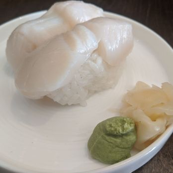 ND Sushi & Grill - Scallop nigiri - Sushi Bars Near Me - Toronto, Ontario ND Sushi & Grill - Scallop nigiri - Sushi Bars Near Me - Toronto, Ontario