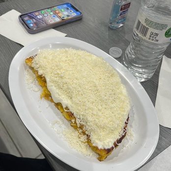Sabor Venezolano Katy - Cachapa con queso de mano - Latin American Near Me - Katy, Texas