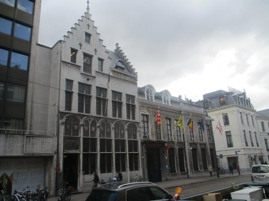 Museum Mayer van den Bergh by null