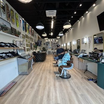 Leucadia Barber Shop - Walking into the infamous Leucadia barbershop - Barbers Near Me - Encinitas, California Leucadia Barber Shop - Walking into the infamous Leucadia barbershop - Barbers Near Me - Encinitas, California