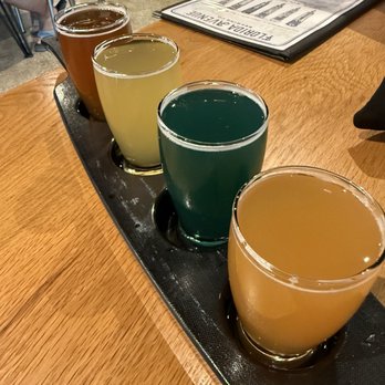 Florida Avenue Brewing Co. - Beer flight: Konga Krush Star Spangled Slammer Key Lime Rhyme On Random - Breweries Near Me - Wesley Chapel, Florida Florida Avenue Brewing Co. - Beer flight: Konga Krush Star Spangled Slammer Key Lime Rhyme On Random - Breweries Near Me - Wesley Chapel, Florida