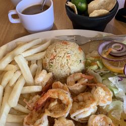 Cocteleria El Amigo Seafood Restaurant - Shrimp in garlic butter