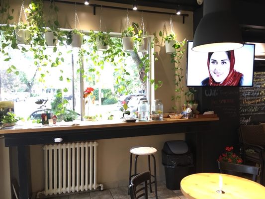 Café Toranj by null