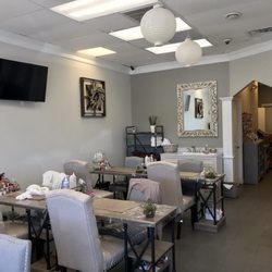 Unwine Nail Spa