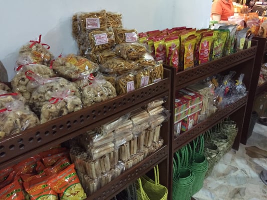 Aling Taleng's Halo-Halo by null