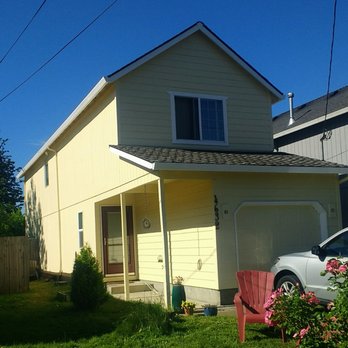 Diggins Painting - Jersey Cream with white trim. A sherrwin Williams paint and color - Painters Near Me Diggins Painting - Jersey Cream with white trim. A sherrwin Williams paint and color - Painters Near Me