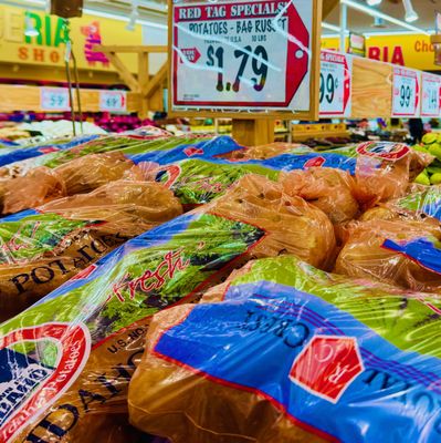 Superior Grocers by null