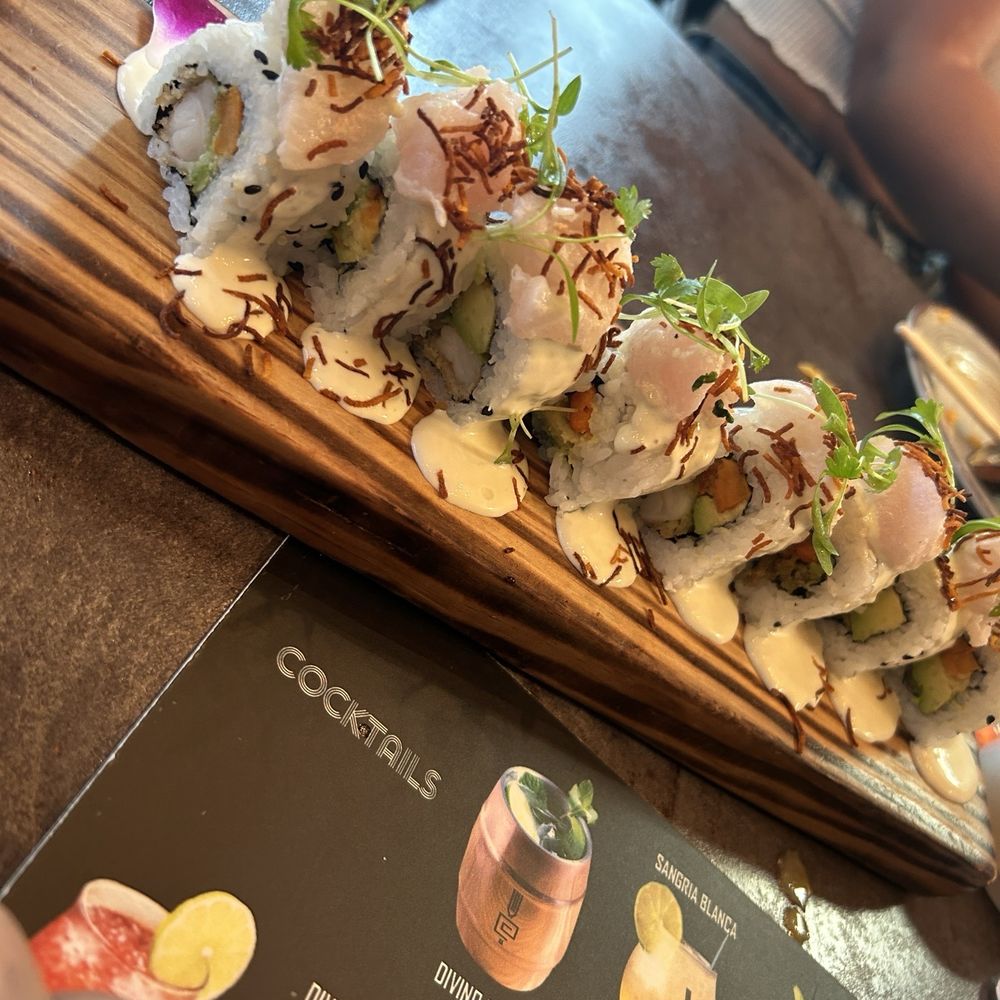 Roll with shrimp