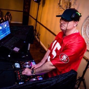 DJ TJ Professional DJ Service - Spinning at a birthday party!! - DJs Near Me DJ TJ Professional DJ Service - Spinning at a birthday party!! - DJs Near Me