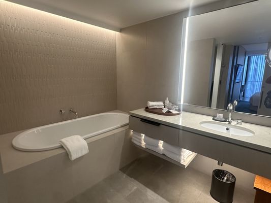 JW Marriott Gold Coast Resort & Spa by null