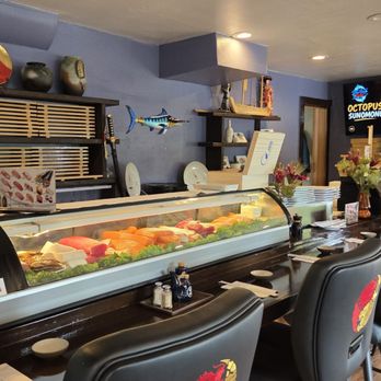 Blue Fish Sushi - Sushi Bars Near Me - Des Moines, Washington Blue Fish Sushi - Sushi Bars Near Me - Des Moines, Washington