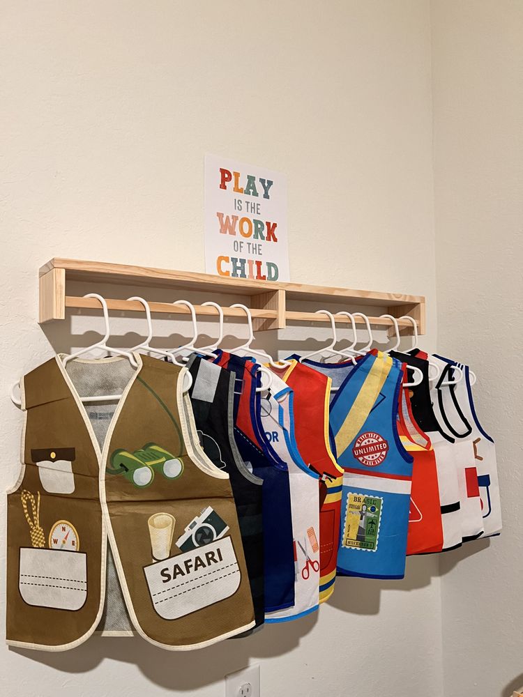 R Creative Childcare - childcare center in Lehigh Acres, FL