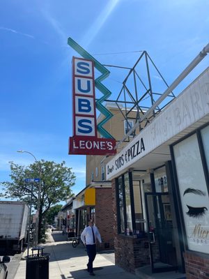 Leone's Subs & Pizza by null