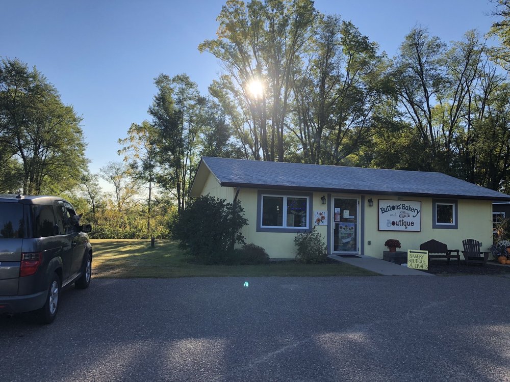BUTTONS BAKERY AND BOUTIQUE Updated September 2024 N1056 County Rd H, Mondovi, Wisconsin
