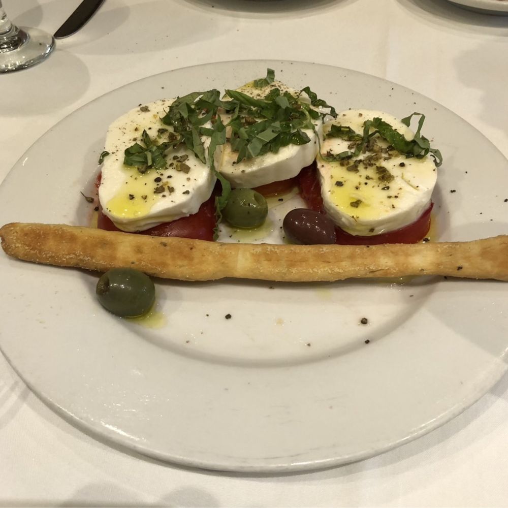 Cucina Paradiso - Capellini Al Pomodoro E Basilico - Italian Near Me - Petaluma, California