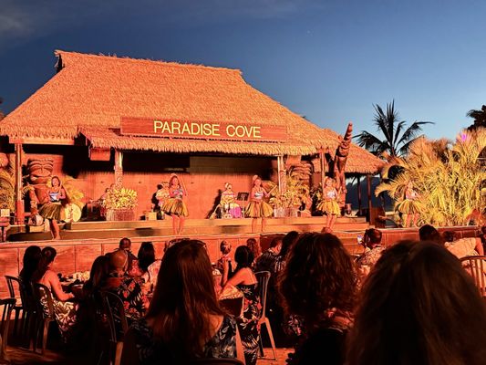 Paradise Cove Luau by null