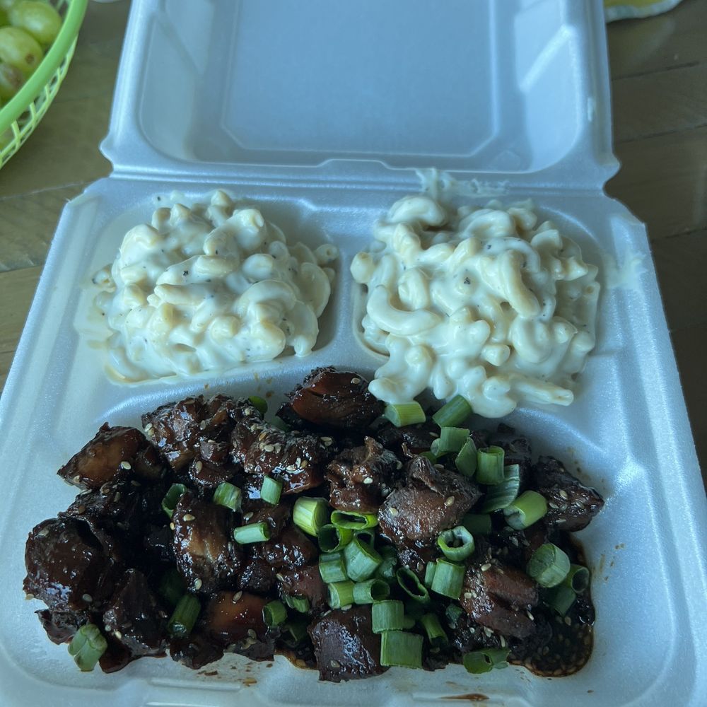 My order. I asked for rice not to be substituted on my second side but they still substituted it with Mac and cheese My order. I asked for rice not to be substituted on my second side but they still substituted it with Mac and cheese