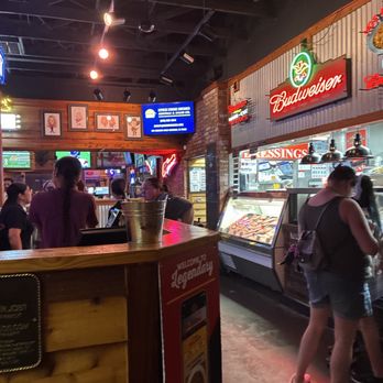 Texas Roadhouse - Inside waiting - Steakhouses Near Me - Sherman, Texas