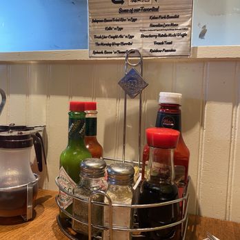 Eggs 'n Things Ko Olina - Menu from November 2023. QR code takes you to their online menu. - American Near Me - Kapolei, Hawaii Eggs 'n Things Ko Olina - Menu from November 2023. QR code takes you to their online menu. - American Near Me - Kapolei, Hawaii