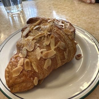 1886 Cafe & Bakery - Almond Croissant - American Near Me - Austin, Texas