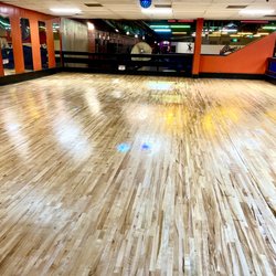 The Rink - We offer a separate practice floor.