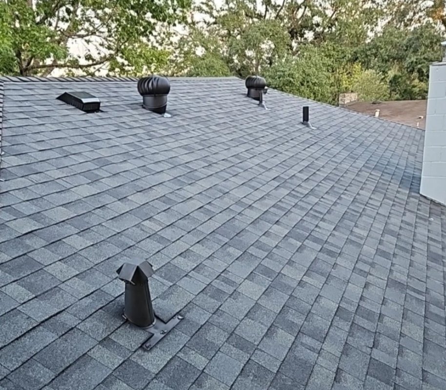 Slide of Avanti Roofing