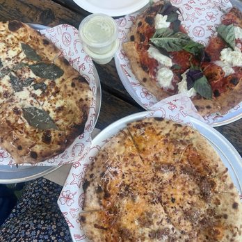 Lucky Penny - Hot Girl Pizza Margherita Confit Garlic Cheesy Bread - Pizza Near Me - Santa Barbara, California Lucky Penny - Hot Girl Pizza Margherita Confit Garlic Cheesy Bread - Pizza Near Me - Santa Barbara, California