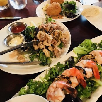 Monroe's Restaurant - Shrimp cocktail, calamari and crab cake (which is very delish) - Italian Near Me - Rochester, New York