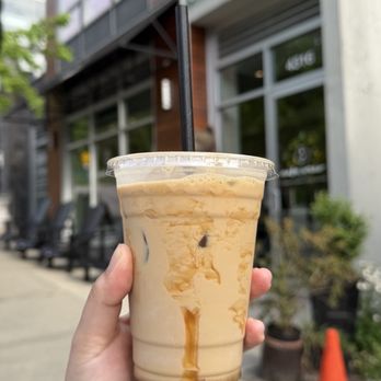Cafe Orso - Iced Caramel Macchiato - Cafes Near Me - North Vancouver, British Columbia