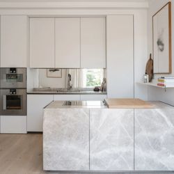 Abitalia South Coast - Zampieri luxury kitchen design with floor-to-ceiling storage and streamlined architectural layout