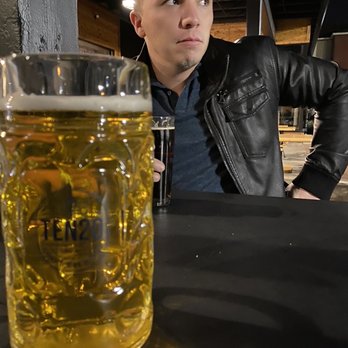 TEN20 Craft Brewery - I think Schnitzelburger Ten20 Craft Brewery Lager - Breweries Near Me - Louisville, Kentucky TEN20 Craft Brewery - I think Schnitzelburger Ten20 Craft Brewery Lager - Breweries Near Me - Louisville, Kentucky