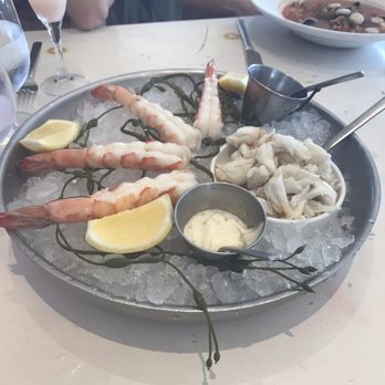 Beach Tavern - New American Near Me - Monmouth Beach, New Jersey